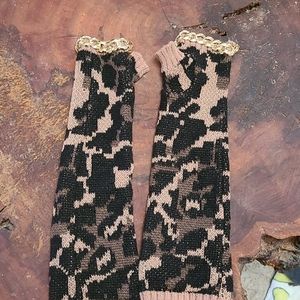 Betsy Johnson fingerless gloves